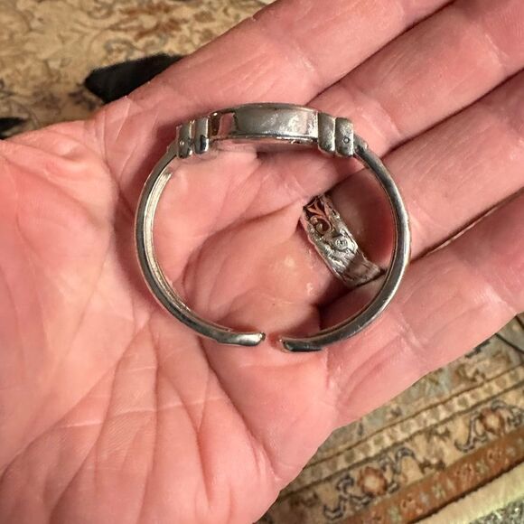 Ladies Elkon silver tone watch with spring bangle type band - Picture 10 of 11